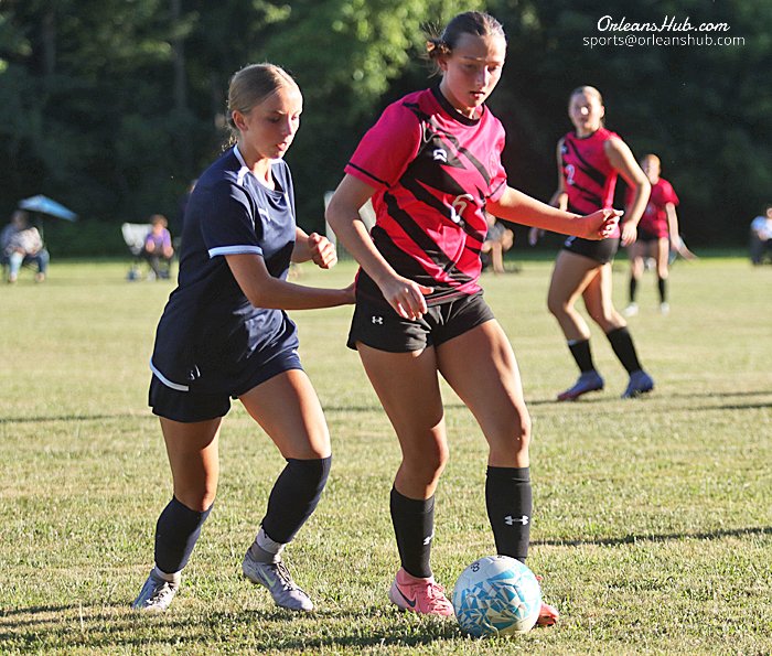 Orleans_Sports's tweet image. Holley girls U15 rallies in second half for tie orleanshub.com/holley-girls-u…