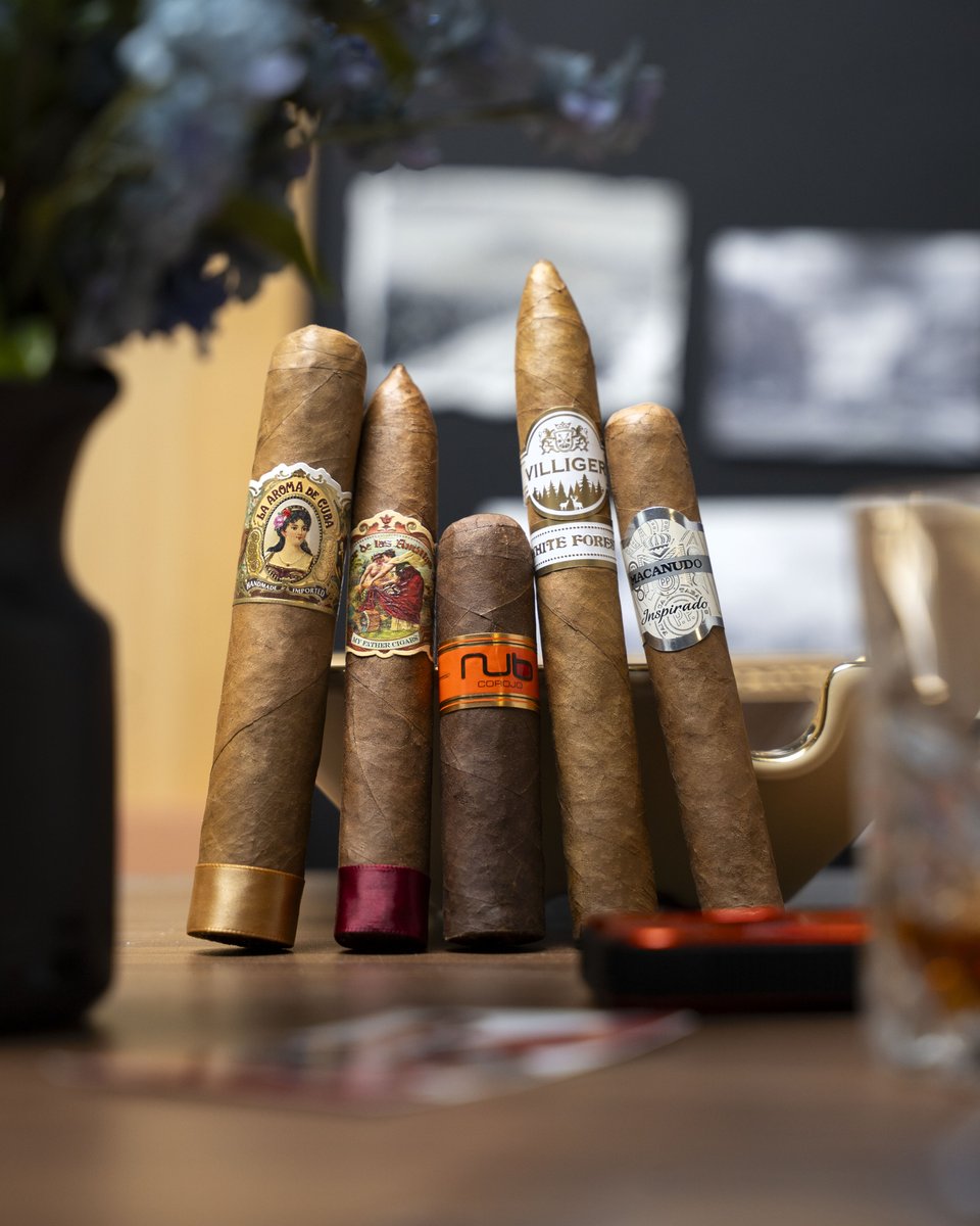 HoltsCigar's tweet image. July's 'Cigar of the Month' selection 🔥
Which of these blends have you tried?