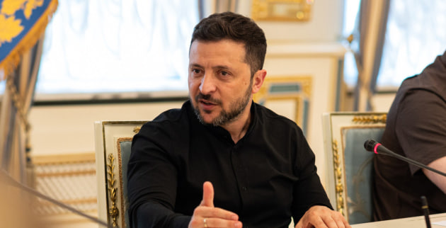 UATV_en's tweet image. Zelenskyy: “Each wave of Russian attacks reminds us that we need stronger air defense and strikes against the enemy's logistics.” Ukrainian air defense shot down 200 Shahed drones on the night of July 21. Russia must feel the sanctions and end its aggression.