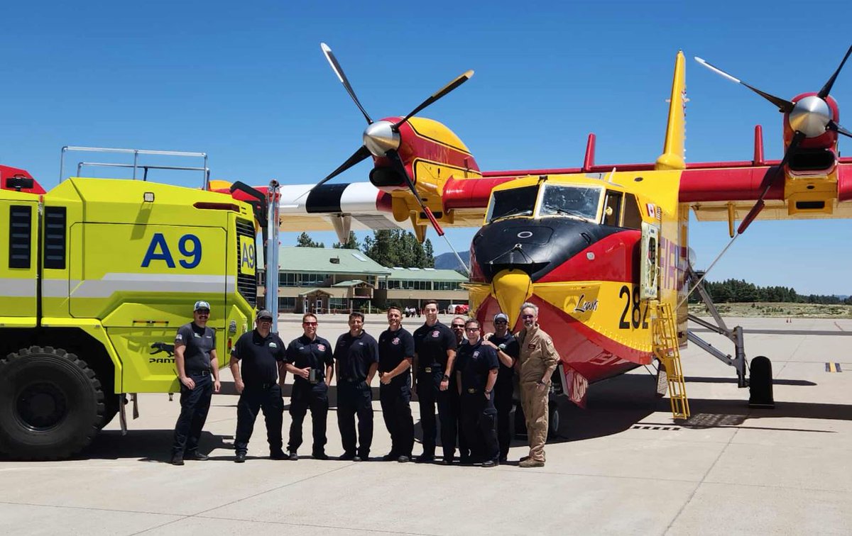 FlyFlagstaffAZ's tweet image. 🔥✈️ ARFF and Flagstaff Fire crews received familiarization training on a CL 415EAF “Super Scooper” during a stop at FLG between fire assignments. This impressive aircraft is specially designed to scoop water from lakes and other bodies of water to help suppress wildland fires.