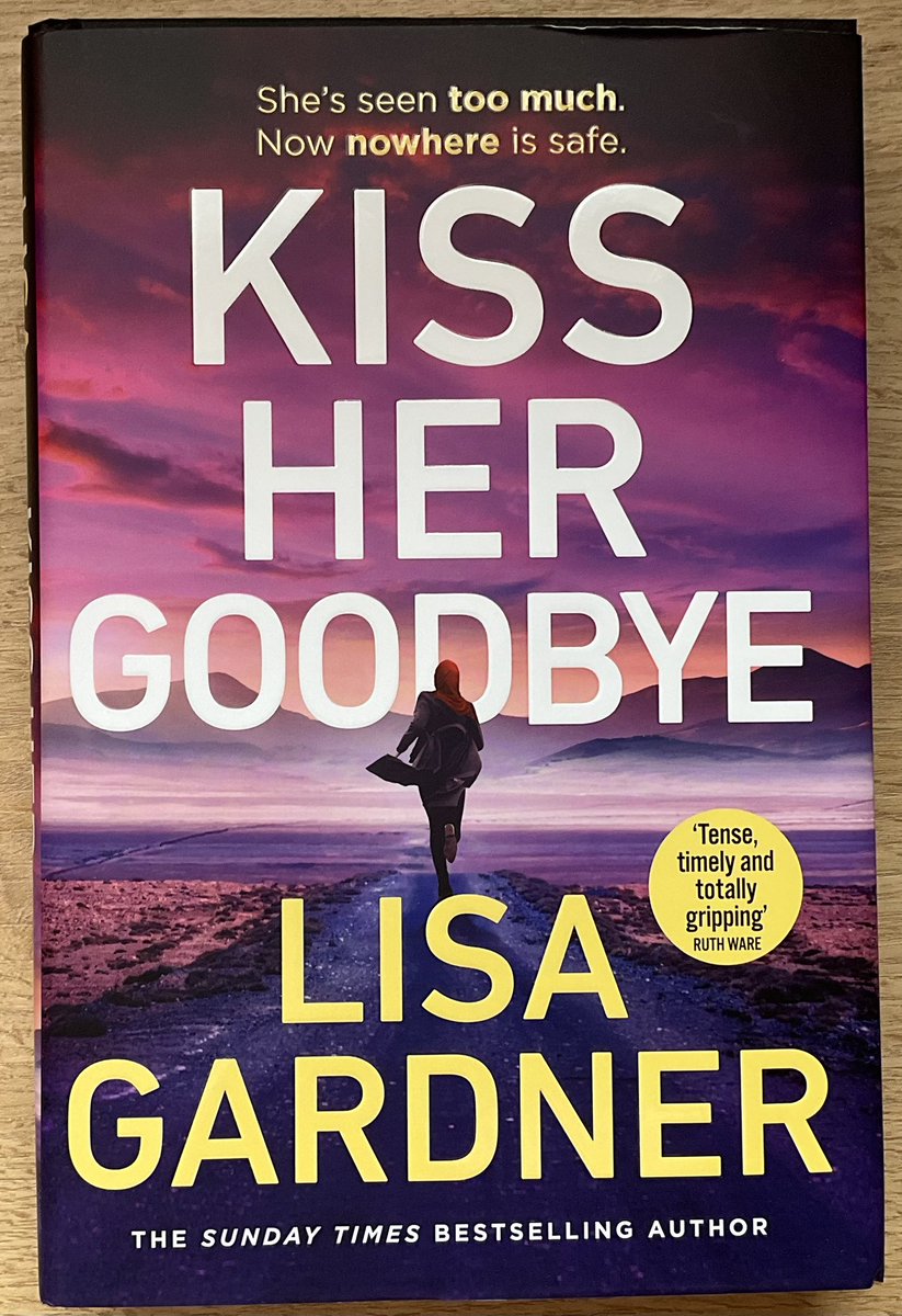 Lindahill50Hill's tweet image. Thank you so much @penguinrandom Century for a surprise copy of #KissHerGoodbye by @LisaGardnerBks coming out 14th August.
penguin.co.uk/books/458472/k…