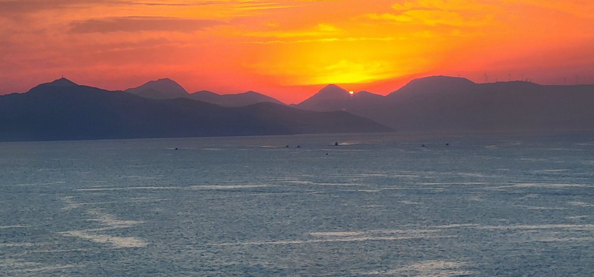 CruiseGuy's tweet image. Beautiful Sunday in Dubrovnik. Sunsational sunset from @OceaniaCruises brand new #OceaniaAllura.