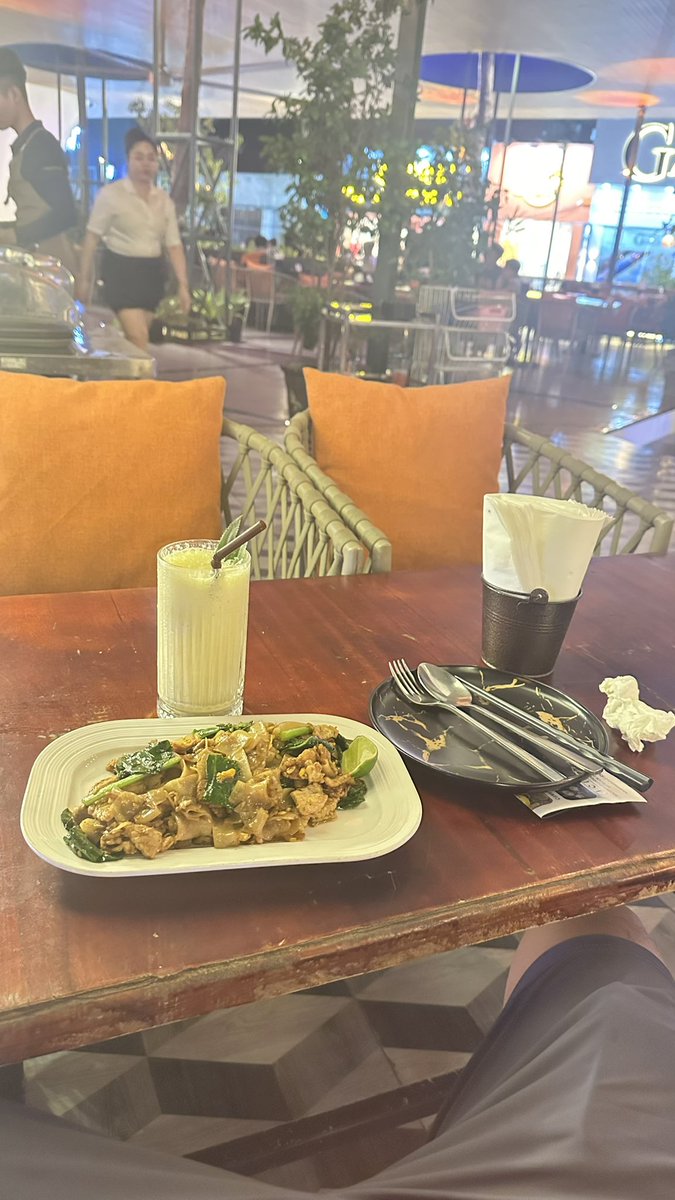 មុននឹងទៅ ភ្នំពេញវិញ សុំម្ដង❤️