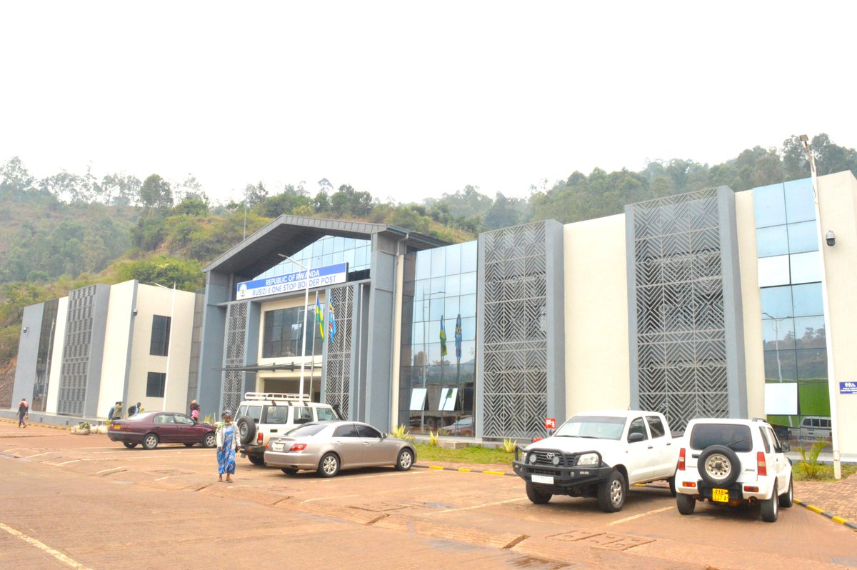 RTDARwanda's tweet image. The @RwandaGov , through @RTDARwanda , has completed 100% of the construction works for the Rusizi II One-Stop Border Post (OSBP).

This milestone was achieved in partnership with @EUinRW  , @IOMRwanda  , and @TradeMarkAfrica .

#RwandaWorks
