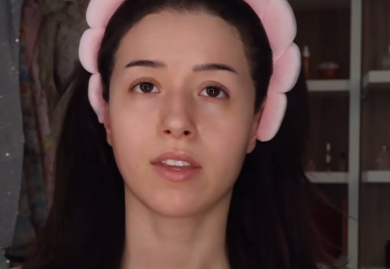 ChangVSWoke's tweet image. Would you believe this is the same person?