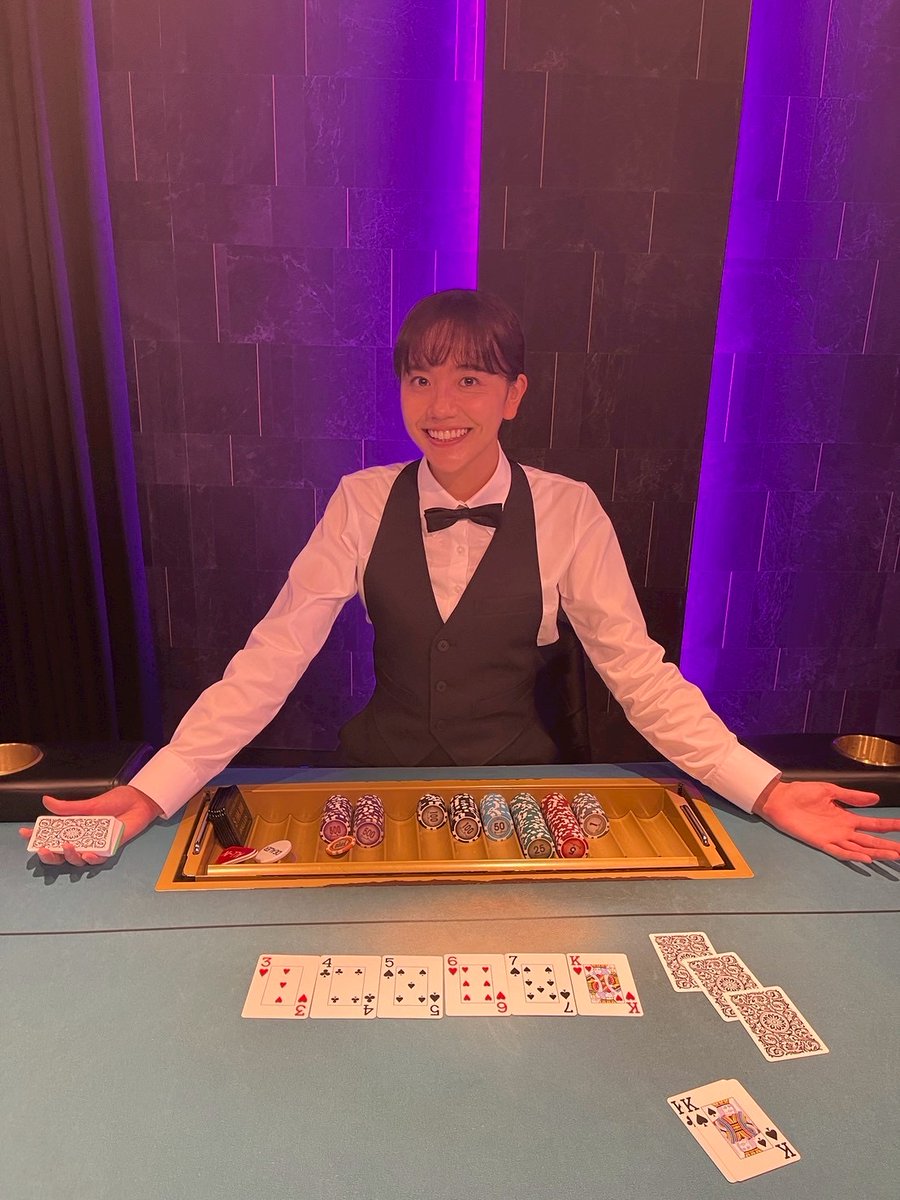 stingers_fujitv's tweet image. 第𝟐話𝟕月𝟐𝟗日(火)よる𝟗時放送🌟
『 #スティンガース 警視庁おとり捜査検証室 』
⋱ おとり捜査日誌 📓⋰
第𝟏話ゲストのみなさんのオフショット📸
劇中ではシリアスなシーンが多かったのですが
撮影中はとても和やかな雰囲気でした😌💭
第𝟏話見逃し配信はTVerで✔️
🔗tver.jp/episodes/epa31……