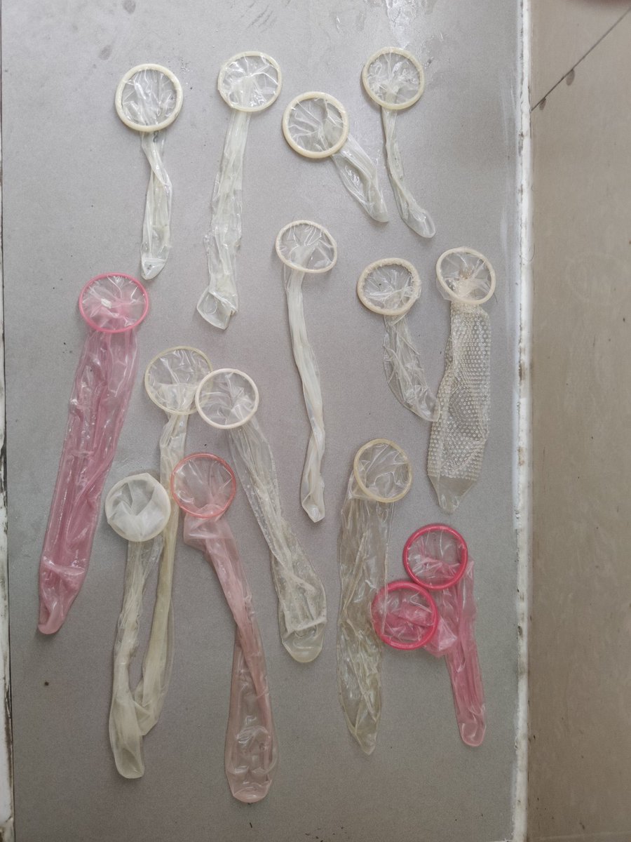 七点半下楼丢垃圾，回到家十点了……最近也不是春天啊……怎么就忍不住呢……  #羞辱  #反差婊 #骚货 #反差 #肉便器 #女神 #母狗 #曝光 #背德 #肉便器 #合照 #射屏 #媚黑