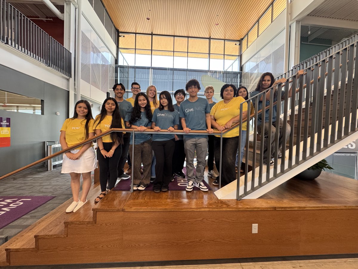 Holmes Murphy (@holmesmurphyins) on Twitter photo We had a great time hosting around 50 high school students this summer as part of our DiscoverYou program. Students explored topics like employee benefits, accounting, marketing and learned vital skills like resume building and interviewing. We had a great time hosting around 50 high school students this summer as part of our DiscoverYou program. Students explored topics like employee benefits, accounting, marketing and learned vital skills like resume building and interviewing.