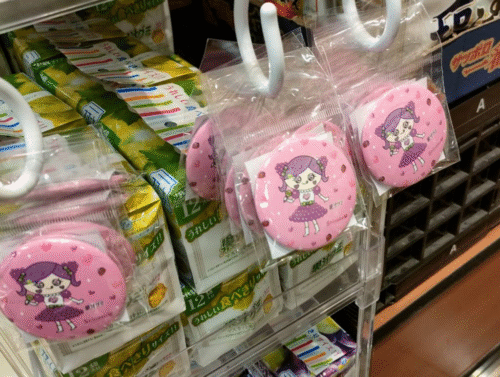 明治『しなこ 缶バッジ』おまけが店頭でもらえるキャンペーン開催店は