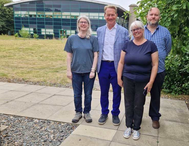UoN Science (@uonscience) on Twitter photo 🎥 We welcomed Michael Portillo to our ÆDNA Lab at Sutton Bonington to film for the Great British Railway Journeys! He joined Dr Andrew Clarke & Prof Hannah O'Regan to explore the genetics of the extinct British lynx , & drilled a Roman cattle bone for DNA! 🧬#WeAreUoN 🎥 We welcomed Michael Portillo to our ÆDNA Lab at Sutton Bonington to film for the Great British Railway Journeys! He joined Dr Andrew Clarke & Prof Hannah O'Regan to explore the genetics of the extinct British lynx , & drilled a Roman cattle bone for DNA! 🧬#WeAreUoN