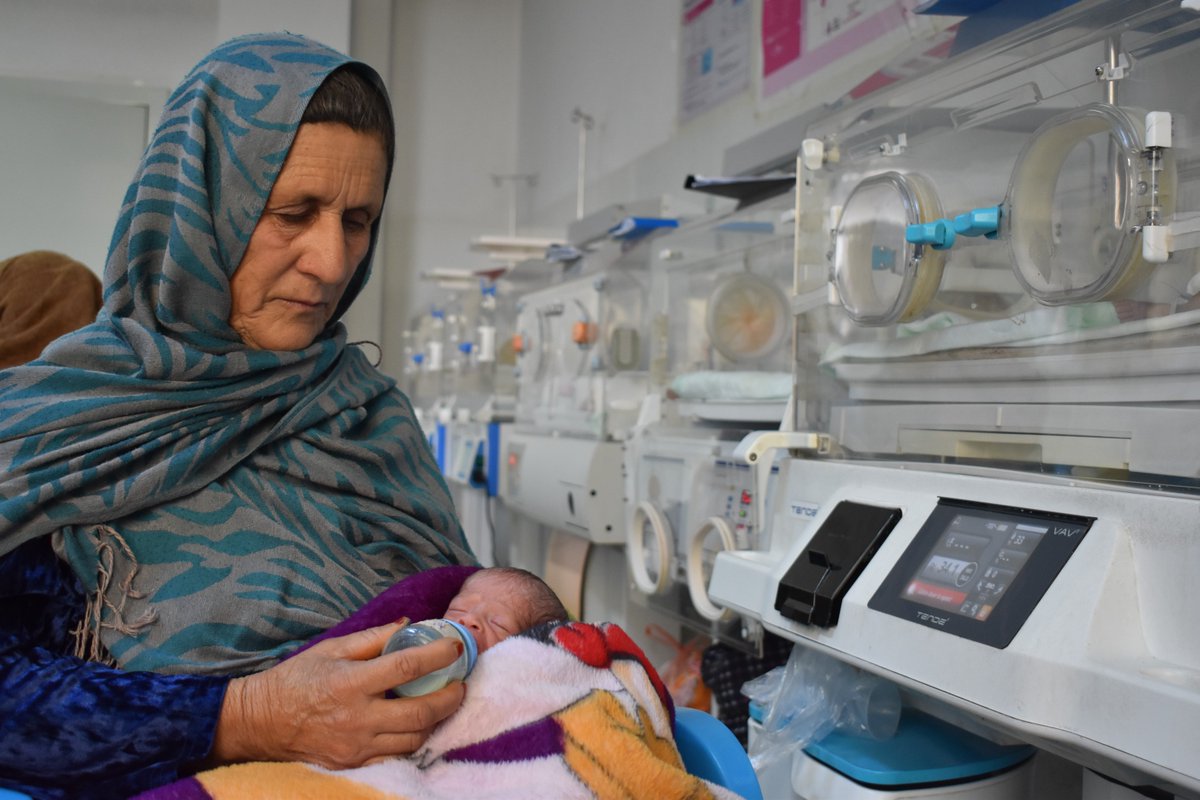 MSF_canada's tweet image. #Afghanistan: Over 13,700 children were seen in April at Boost hospital, the highest number since 2020. Families struggle to access care due to staffing gaps and facility closures.
Our teams continue to support health facilities, but more work is needed.
doctorswithoutborders.ca/afghanistan-pr…