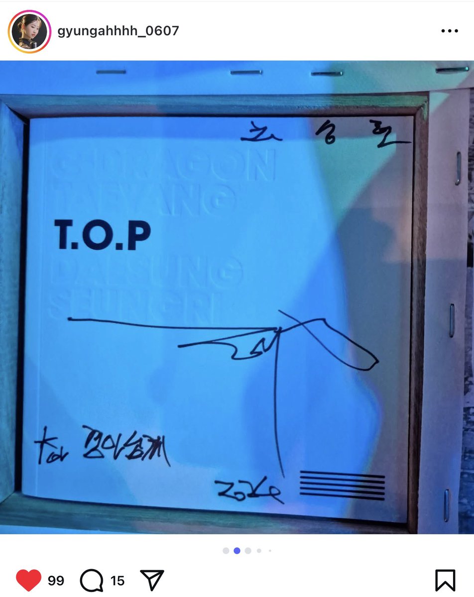 Seunghyun also signed her MADE album -  T.O.P version 🥹

via gyungahhhh_0607 IG
🔗instagram.com/p/DLd8UKAJVrB/

#TOP #탑 #최승현 #CHOISEUNGHYUN #TTTOP