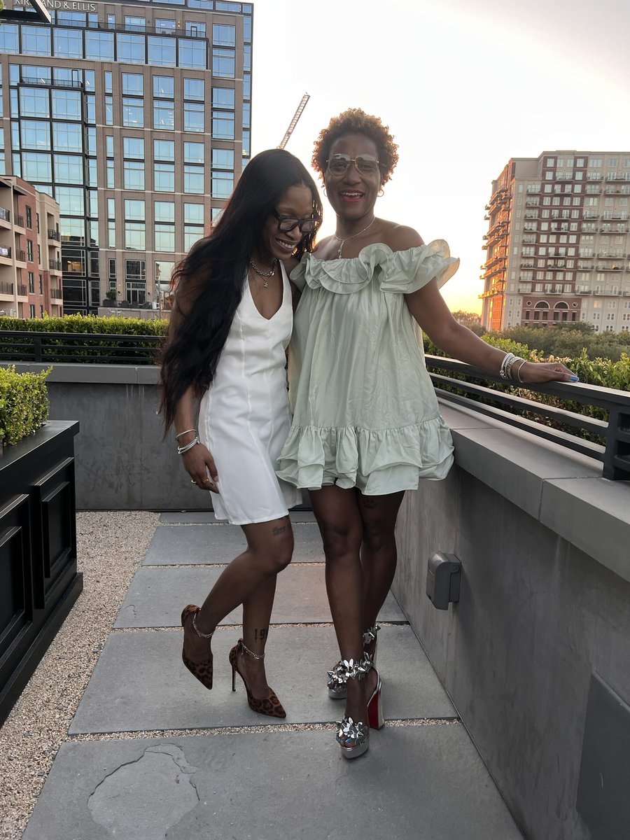 uhsoul's tweet image. happy birthday mommy 🥹❤️