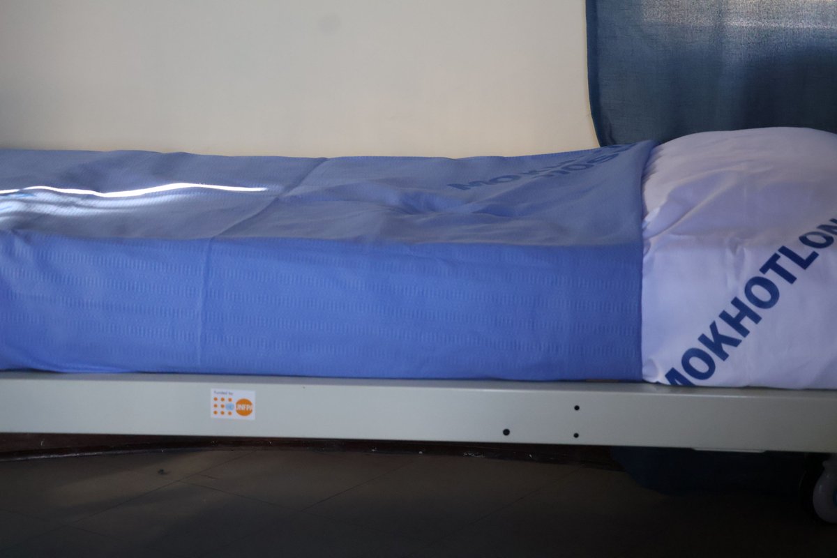 UNFPA_LSO's tweet photo. In Mokhotlong, long journeys &amp; worn-out mattresses once defined the path to childbirth. Now, thanks to #UNFPA support—freshly painted walls &amp; new beds welcome mothers with dignity, representing the ethos that every woman deserves respectful care from the start. #MaternalHealth https://t.co/S2TD8fBdxY