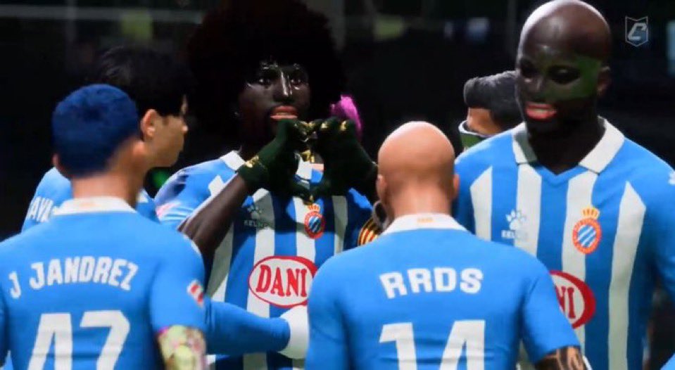 RCDETwClubesPro's tweet image. Bon dia, PERIQUES! 🐦
Us deixem algunes fotos del darrer match perquè reviviu dels millors moments! 😎📸
#RCDETW