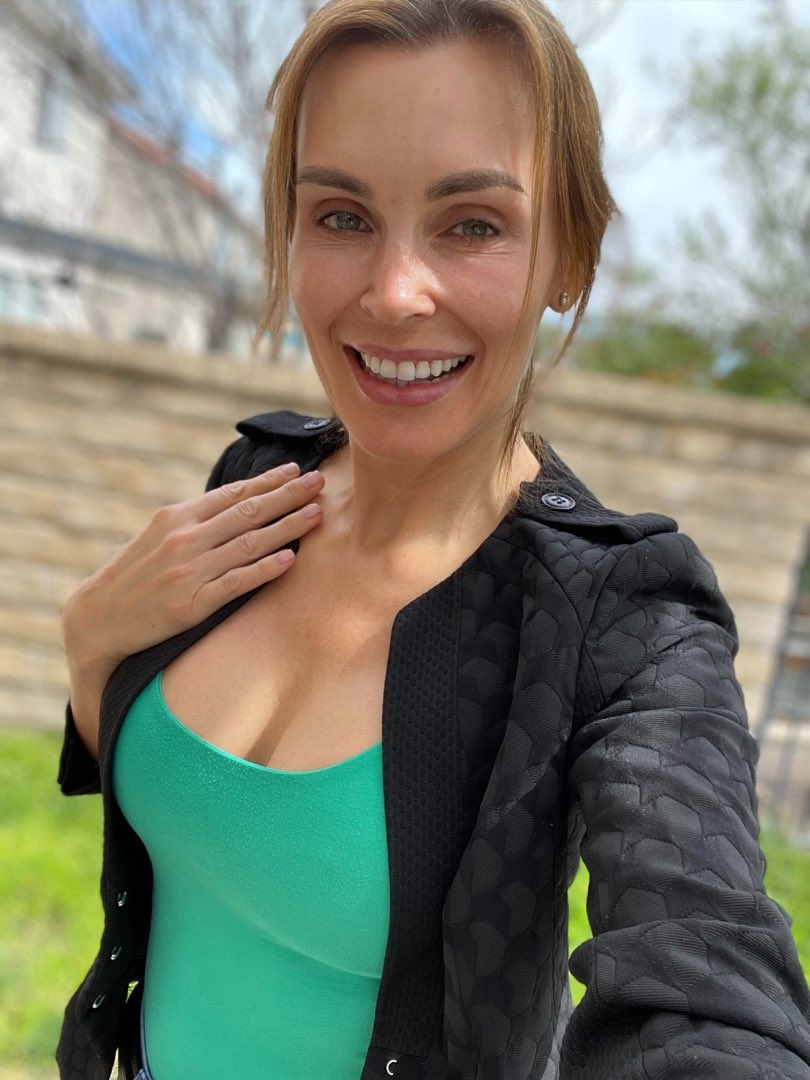 Cynthia Helton tweet media