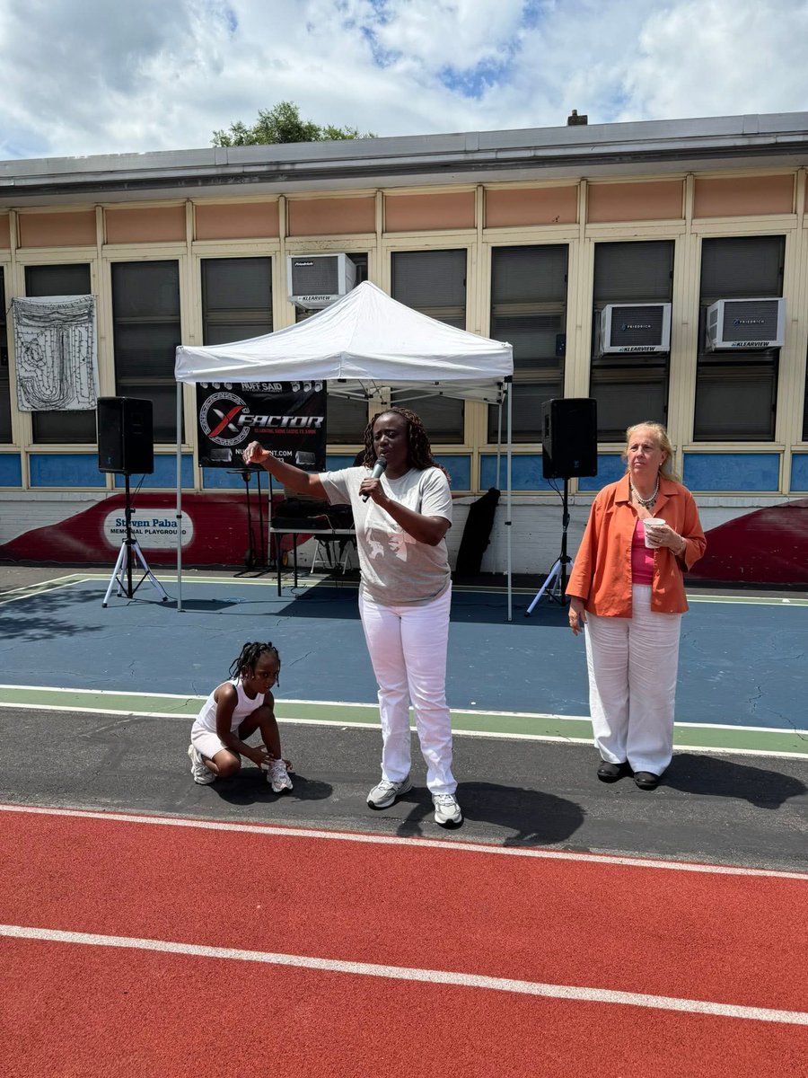 galeabrewer's tweet image. @galeabrewer @weact4ej WE ACT for Environmental Justice’s Annual Membership BBQ at PS 180, 370 W 120 St on July 19 2025. Hundreds of people, great conversation, and excellent food. WE ACT does superb policy and they have the nicest people on staff. Congrats to Peggy and Vernice!…