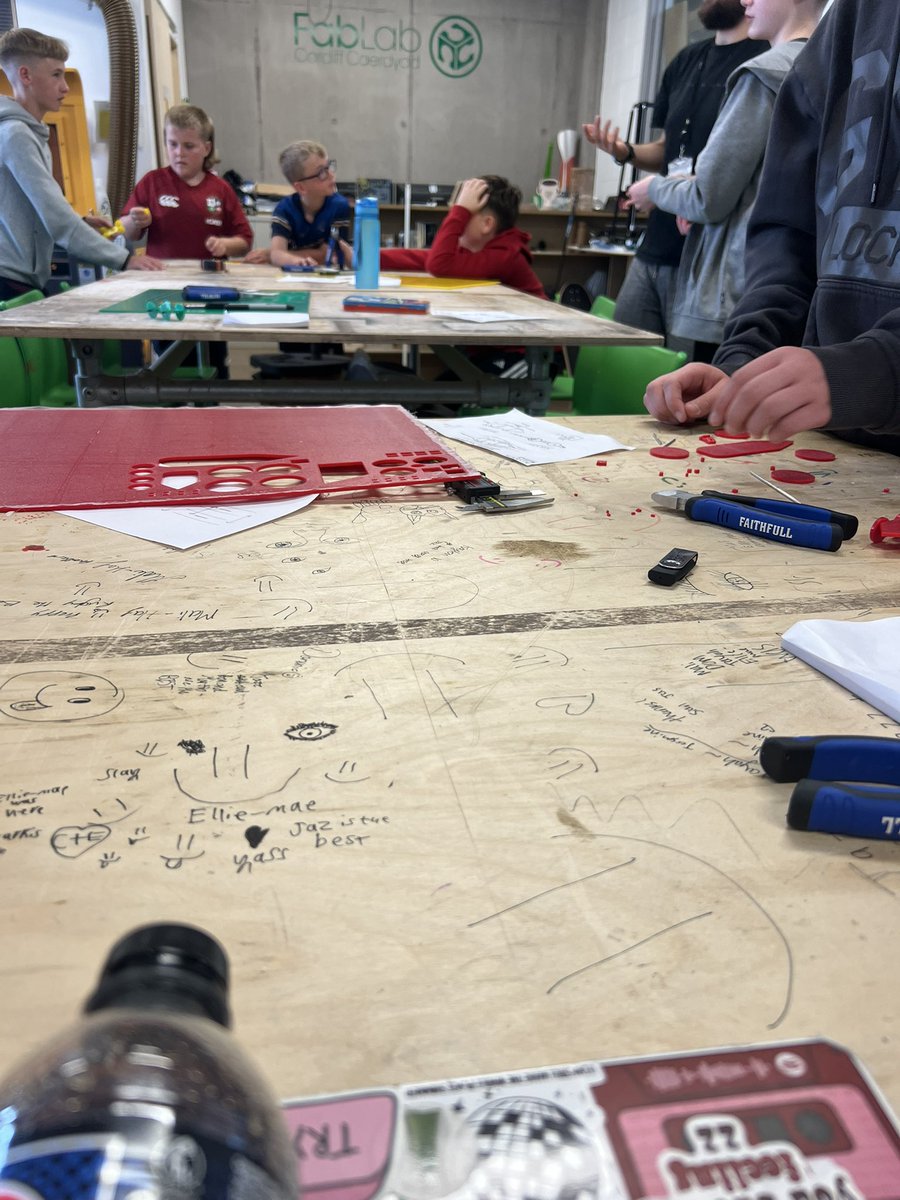 Fantastic second day at Cardiff Met. Learners are half way through designing and building their race cars….but who will win 👀 <a href="/CCYD_school/">CCYD</a>
