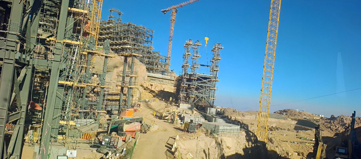 first_1ine's tweet image. 🏗️ أعمال الإنشاءات في #تروجينا إحدى مناطق #نيوم

24/7⏰