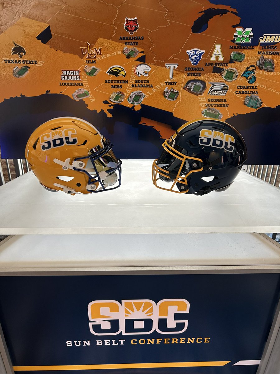 Year four in the Fun Belt!

25th season of <a href="/SunBelt/">Sun Belt</a> football