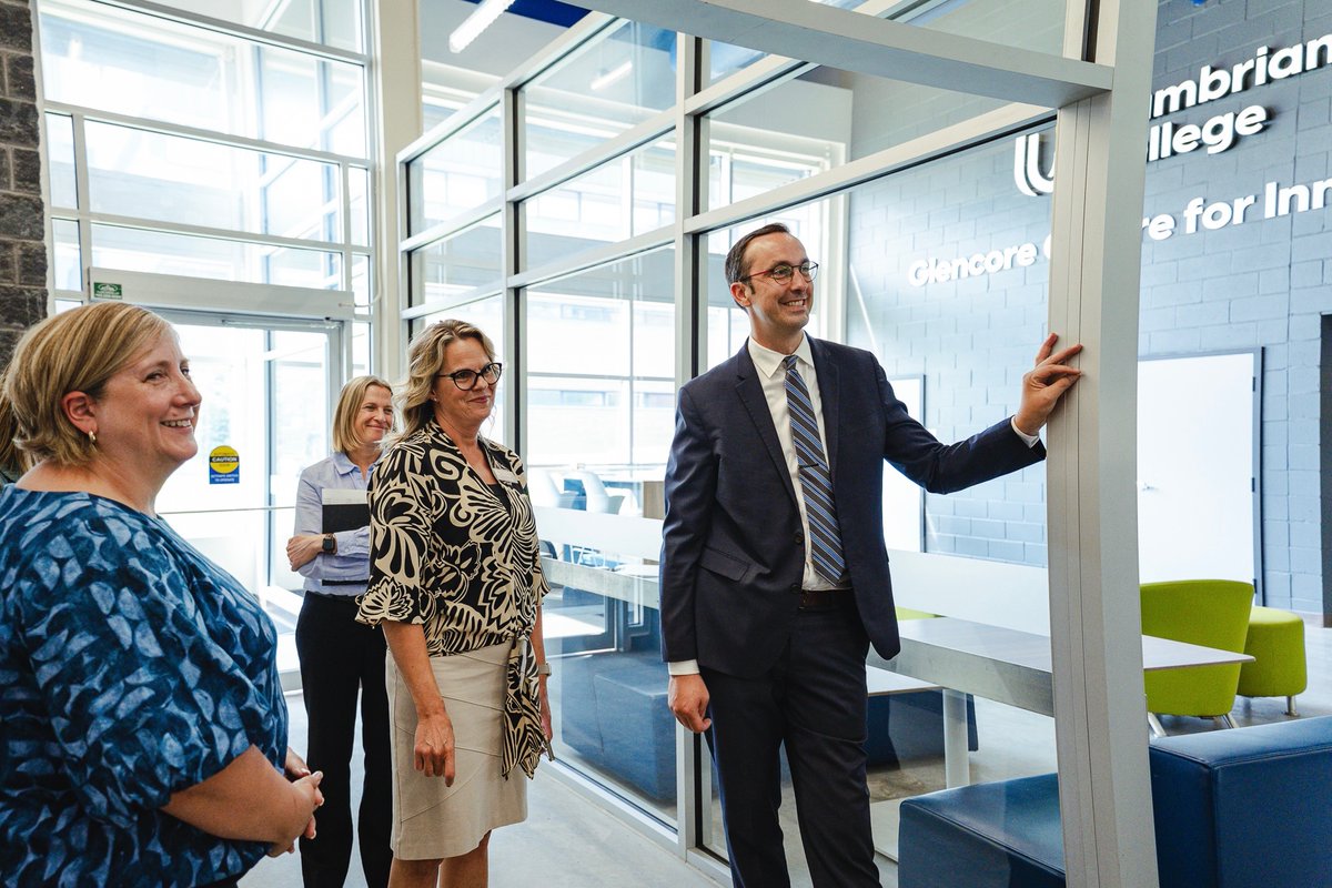 nolanmquinn's tweet image. While in #Sudbury last week, I visited @cambriancollege to tour their Health Simulation, Vale EV, and Fabrication labs – where cutting-edge research is underway in health care, industrial EV technology, and engineering.
Our government is proud to support Ontario’s postsecondary…