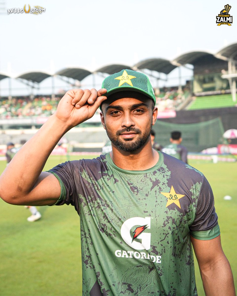 PeshawarZalmi's tweet image. From Zalmi colours to the Pakistan jersey ๐ต๐ฐ
Congratulations Ahmad Daniyal ๐
2๏ธโฃ wickets on debut ๐ฏ Proud of our Zalmi Star ๐
PCB: ๐ธ
#Zalmi #YellowStorm #BANvPAK
