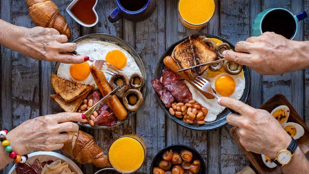 drmikesevilla's tweet image. Eating foods in this order could help with weight loss and blood sugar, experts say foxnews.com/health/eating-…