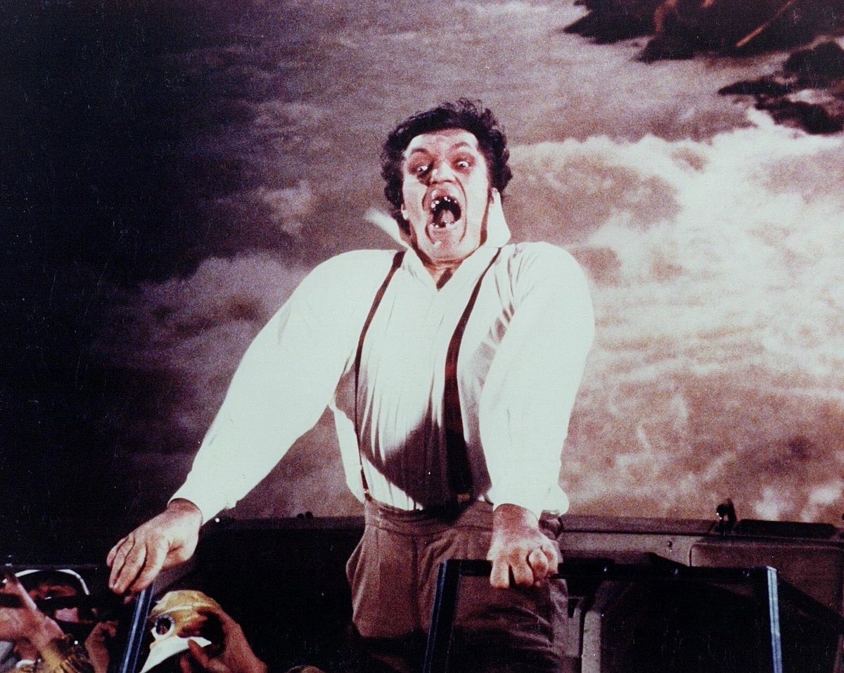 Thunderballs007's tweet image. A production still of Richard Kiel as Jaws during filming for Moonraker (1979) #JamesBond