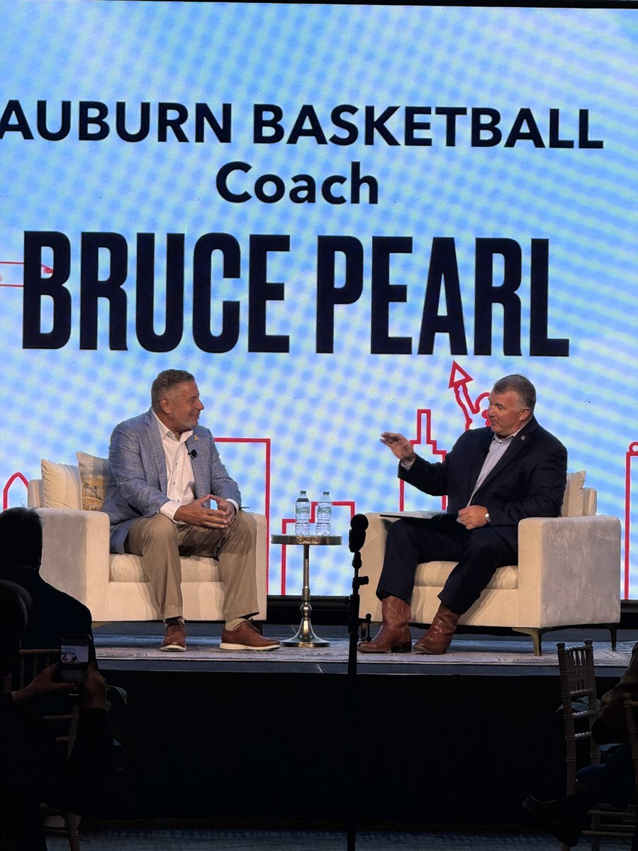 JeffSandersNews's tweet image. Auburn head basketball coach Bruce Pearl is speaking this morning at the final day of the Southern Legislative Conference in Birmingham. #SLC2025 @CapitolJournal #alpolitics