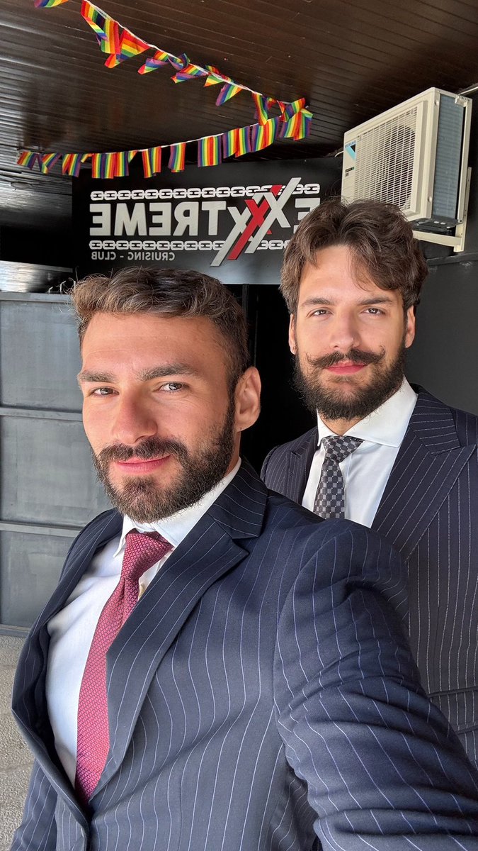 There’s always time for a cruising session during lunch break.
<a href="/koki_castillo_k/">Koki Castillo</a> <a href="/Menatplaycom/">MENATPLAY.com</a>