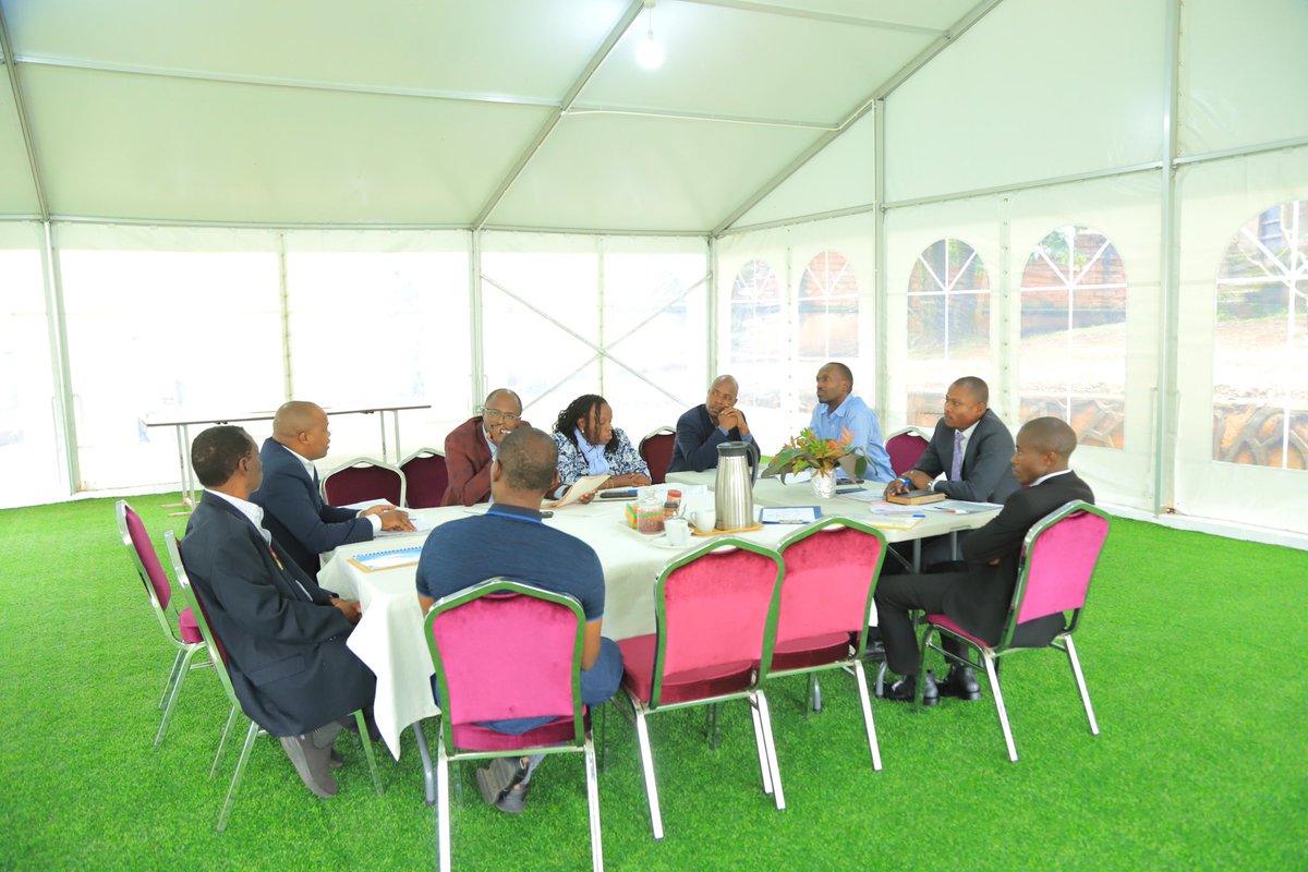 FlorenceNyiram1's tweet image. Local investor Hajji Isaac Mulindwa reached out to SHIPU’s @edthnaka to intervene in a tourism project that has stalled for 2 yrs. He plans to use his land as wildlife reserve, boosting eco-tourism. SHIPU is keen on protecting investor potential & fighting delays/abuse of office.