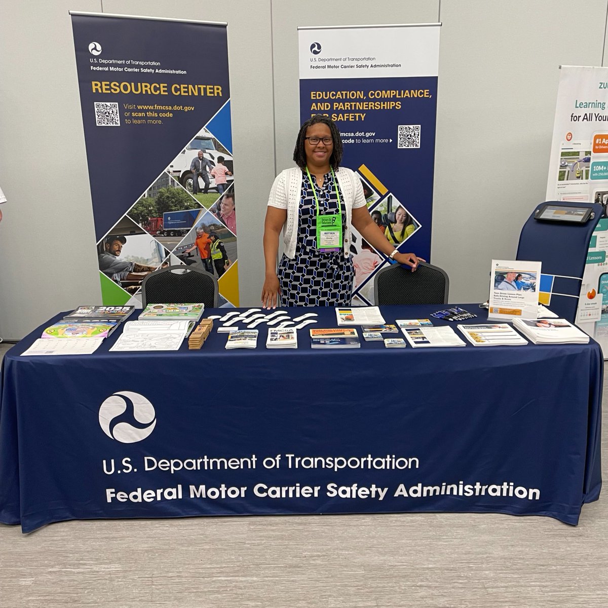 FMCSA's tweet image. 🚗 FMCSA is at #ADTSEA2025!
We’re here with safety resources for educators, parents & young drivers.
📍 Visit the FMCSA Resource Center to get materials on:
• Sharing the road with trucks & buses
• Blind spots, stopping distances & more
We all share the road — let’s do it…