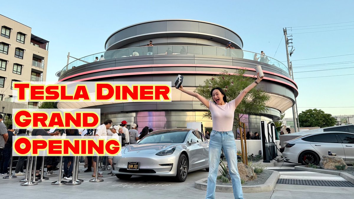 TeslaJoy's tweet image. Tesla Diner: In-Car Ordering & Movie Watching Experience!
youtu.be/xzEuMCtjoQo
👆👆👆
What an evening at the grand opening of the Tesla Diner in Hollywood, CA yesterday! Elon had been talking about opening a diner since 2018 when I got the Joymobile. So happy and proud to…