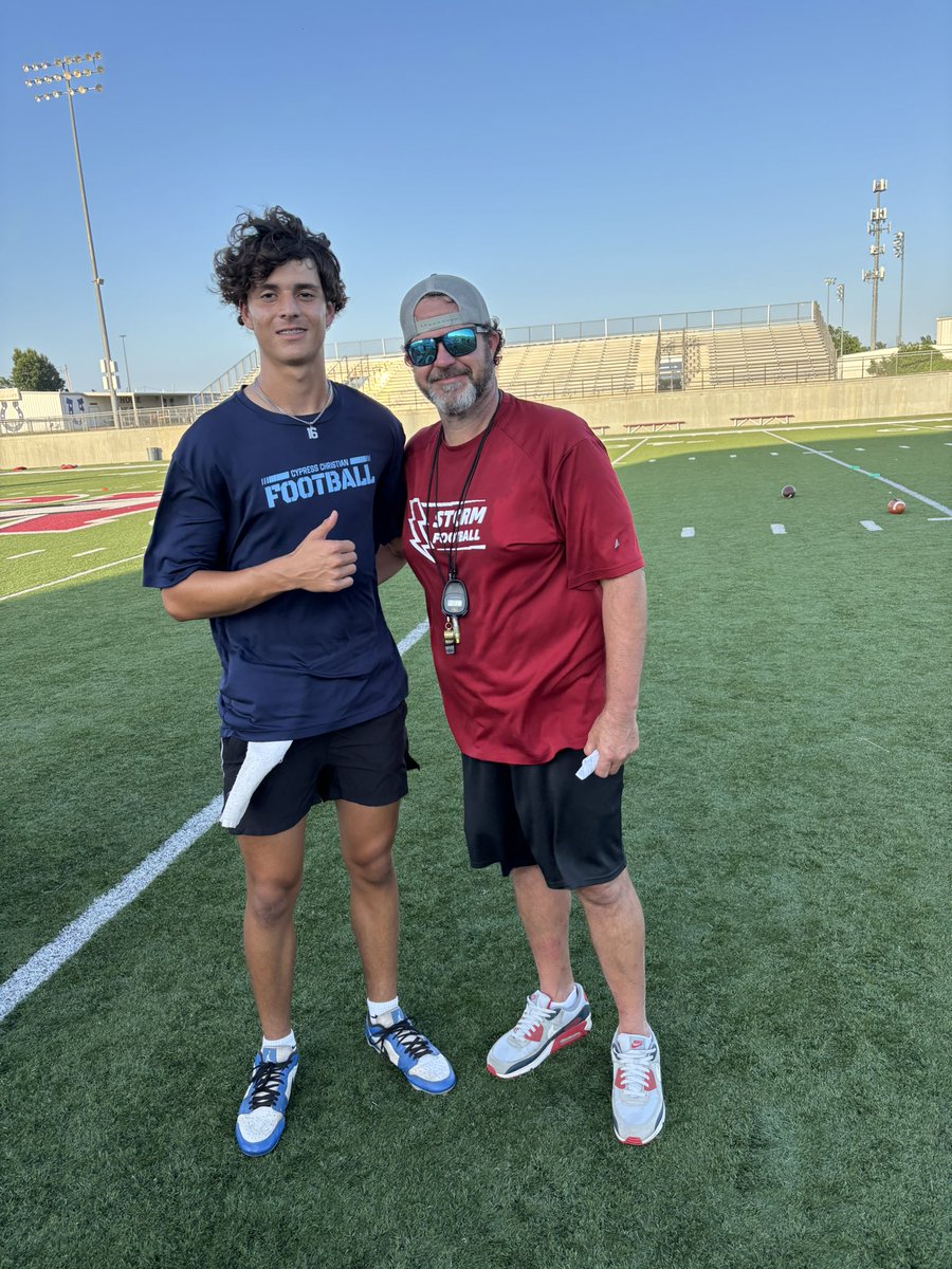 BraydenHDawson1's tweet image. Great camp yesterday at @SNUFootball camp yesterday. Thanks for the invite @Coach_Stansell i enjoyed meeting you and @CoachHada and the rest of the coaching staff
@Coach_Barber3
@CyChristian_Ath
