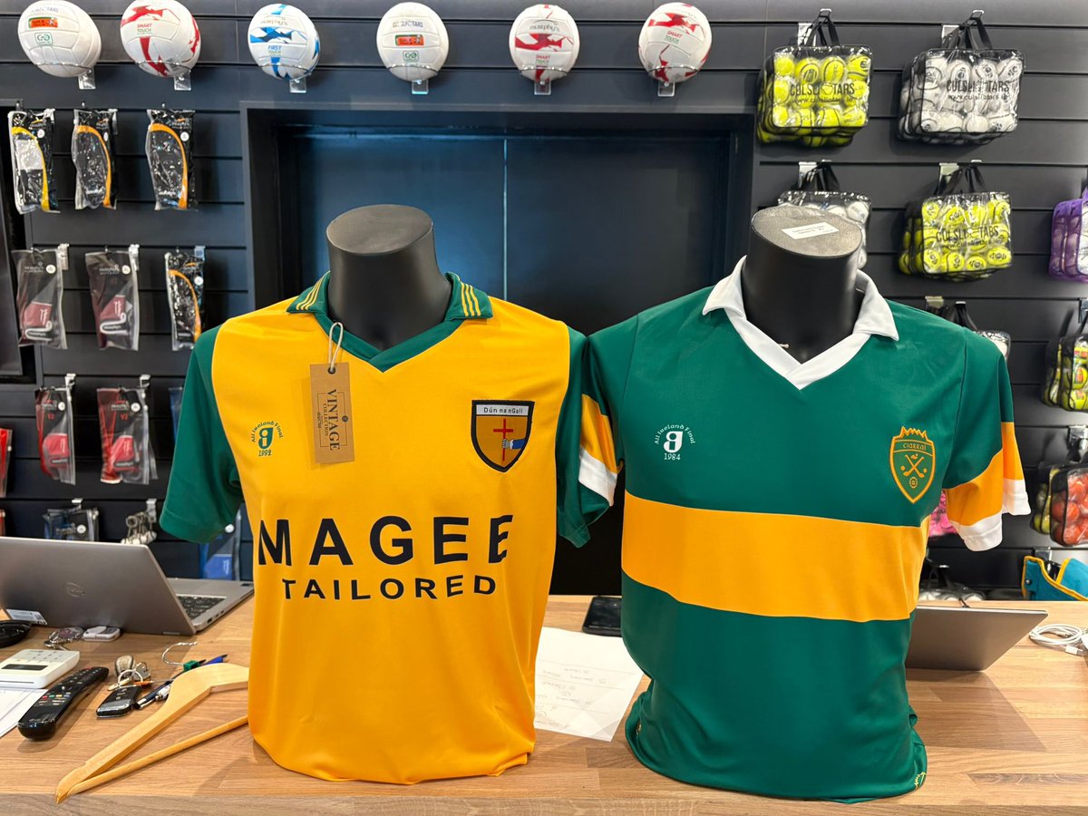 culsliotars's tweet image. All Ireland final Donegal v Kerry check these 2 beauties out from our Vintage Collection & best bit is 10% goes directly to @Hurling4cancer 💪💪💪