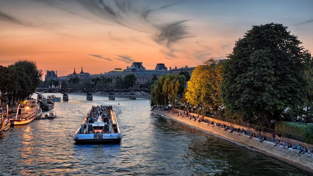 كل ماتحتاجة عن باريس:

برنامج لمدة 5 ايام:
 traveldiv.com/?p=33054

ديزني لاند بالتفصيل:
traveldiv.com/disneyland_par…

تقرير رحلتي الى باريس:
traveldiv.com/paris-trip/

خريطة باريس التفاعلية:
traveldiv.com/paris-map/

دليل زيارة برج ايفيل:
traveldiv.com/eiffel-tower-p…