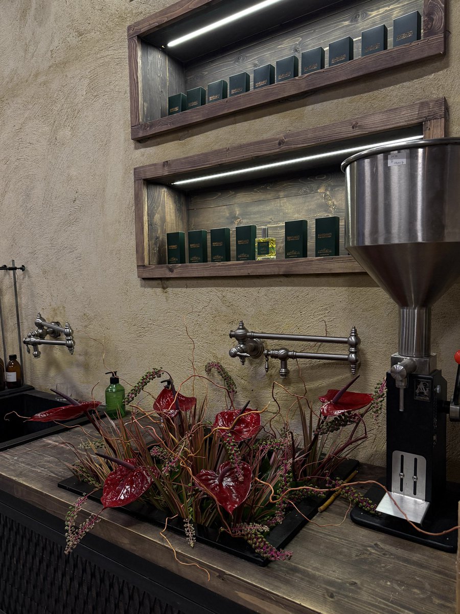 Plot twist (@saarrgolll) on Twitter photo 