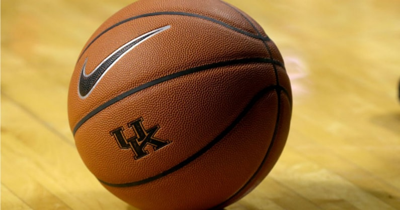 KSRonX's tweet image. The Lakers have poached a Kentucky staffer. This time it is a #DoneDeal.
on3.com/teams/kentucky…
