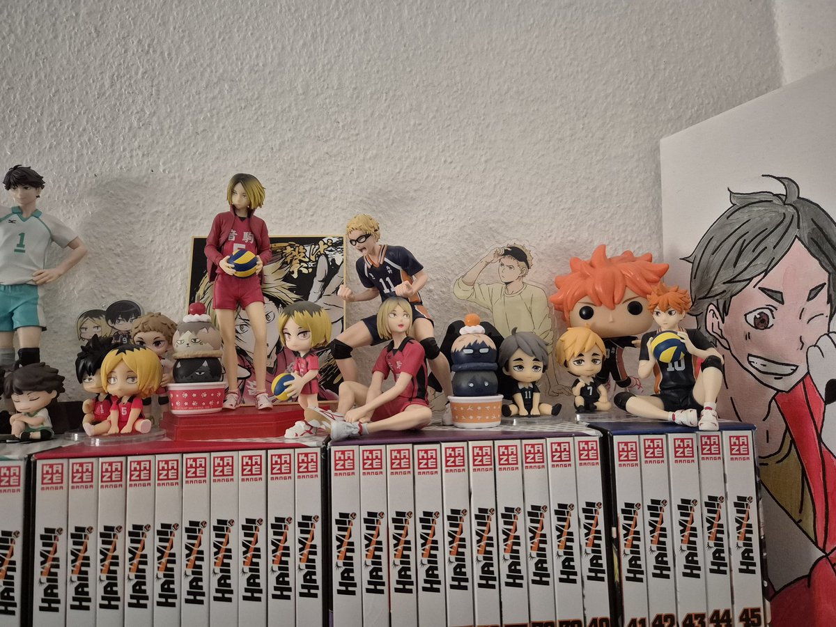 MavisKirpi's tweet image. Built a shrine for my favorite anime
