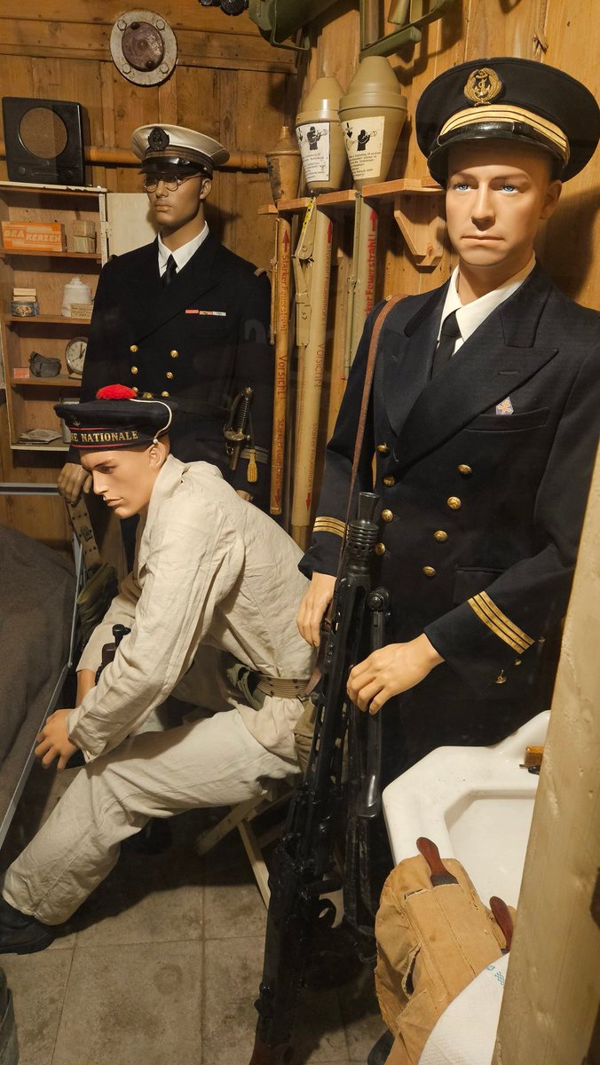 BartFunnekotter's tweet image. Bunker met hoofdkwartier van de Duitse U-Boote in La Rochelle