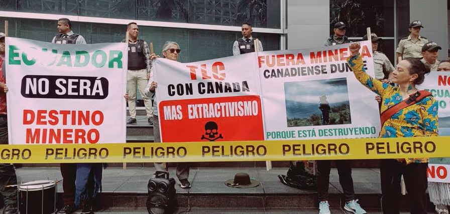 If the Canada-Ecuador trade deal with its excessive #ISDS investor rights is ratified, it will only exacerbate a human rights crisis affecting #IndigenousPeoples and communities seeking to protect precious water and the right to a healthy environment

bilaterals.org/?canada-needs-…