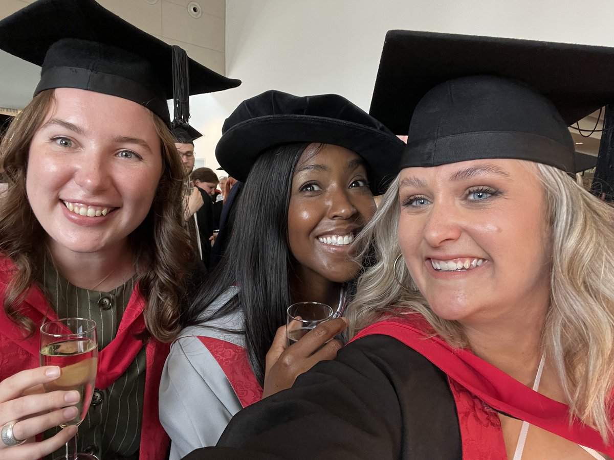 Hannah Stewart (@hannahestewart_) on Twitter photo special day yesterday graduating with a Distinction in MA Journalism from <a href="/UWEBristol/">UWE Bristol</a>. this course and university ignited such a passion for storytelling and journalism in me, i’ll forever be thankful!
and special thanks to <a href="/angellicabell/">Angellica Bell</a> for such an inspiring speech! special day yesterday graduating with a Distinction in MA Journalism from <a href="/UWEBristol/">UWE Bristol</a>. this course and university ignited such a passion for storytelling and journalism in me, i’ll forever be thankful!
and special thanks to <a href="/angellicabell/">Angellica Bell</a> for such an inspiring speech!