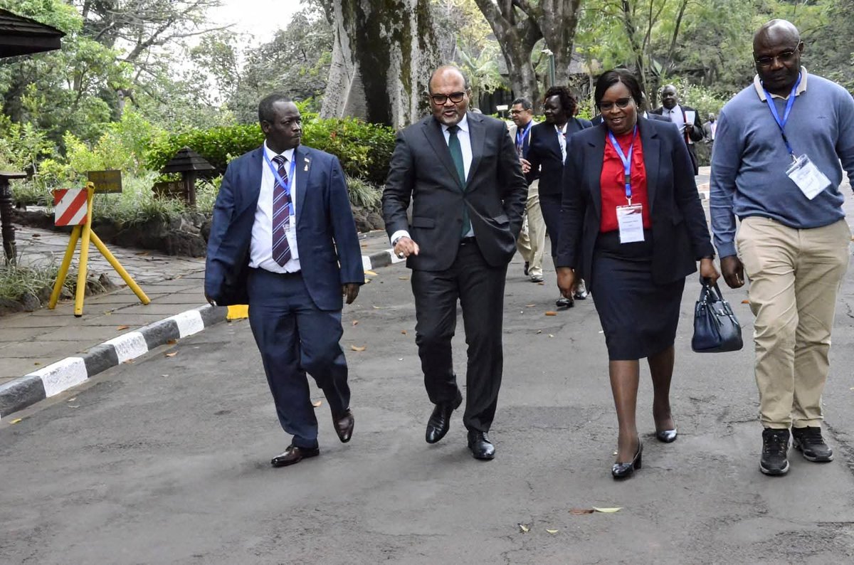 chuka__uni's tweet image. Yesterday, the Vice-Chancellor, Prof. Henry Mutembei, participated in the opening of the Regional Meeting of Senior Managers on the Action Plan for Sustainable Livestock Breeding in Africa, held at Safari Park Hotel. The meeting convened senior officials from 15 African…