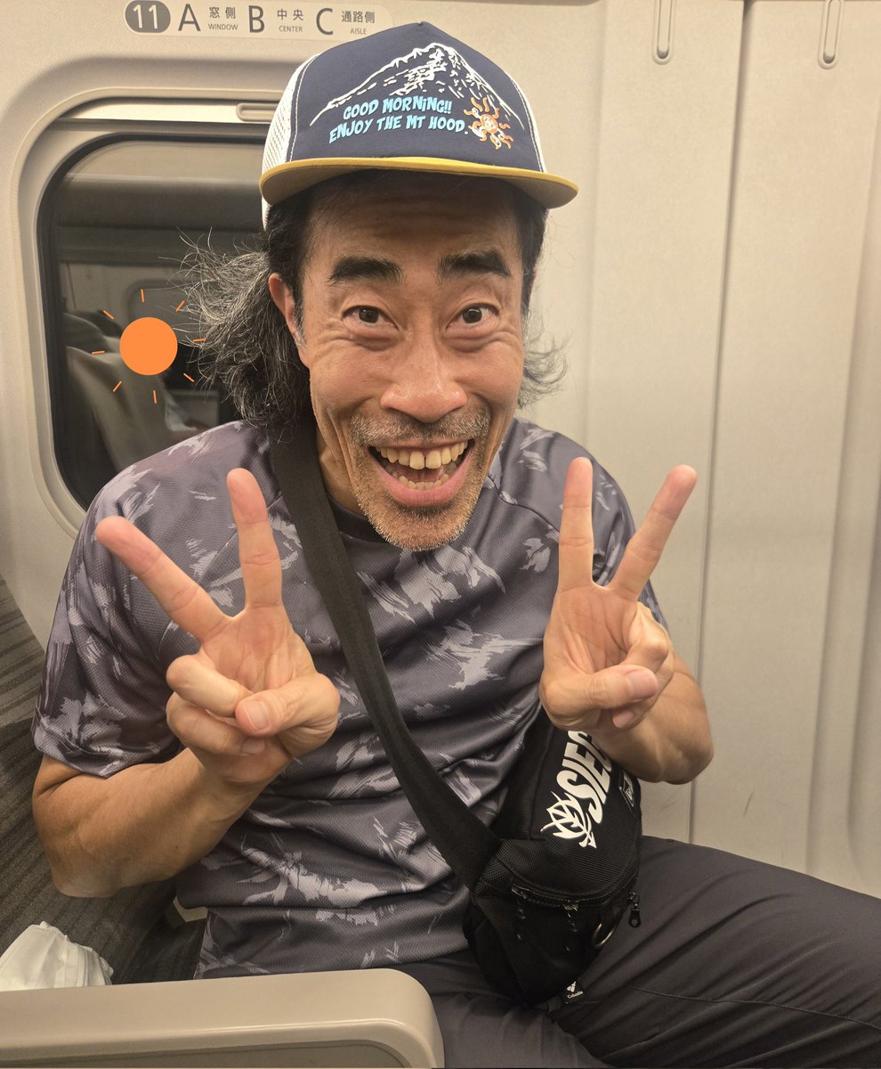 sunkin_staff's tweet image. まさかの場所で、先ほどバイバイしたこの方と遭遇www

#なすび さんはこれから、#富士山 へ!!