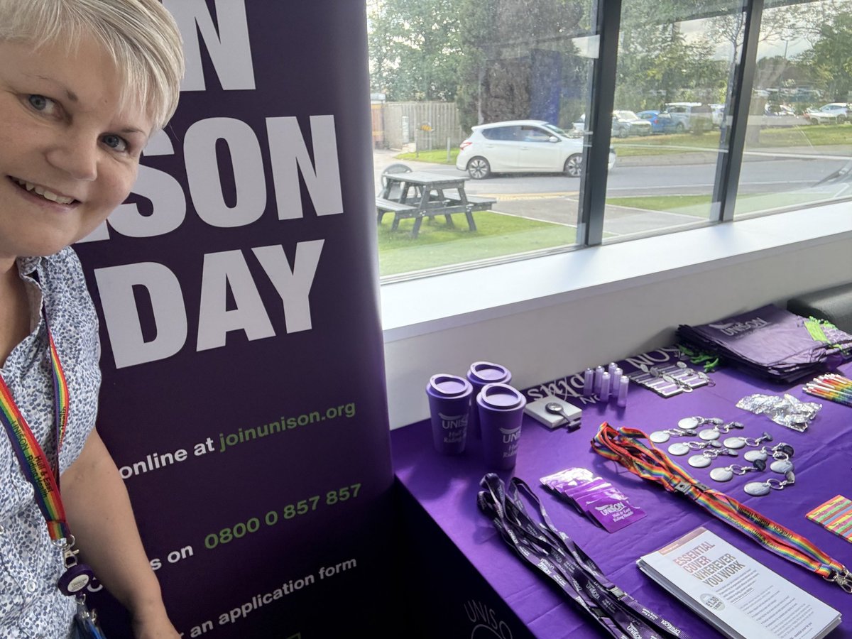 unisonHERHealth's tweet image. We are at the Training and Innovation Centre at Castle Hill Hospital @HullHospitals today, speaking to new staff and promoting the benefits of being a member of @unisontheunion.