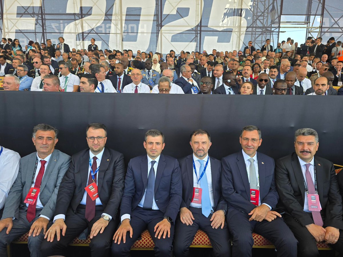 dr_mdemiroglu's tweet image. #IDEF2025’te yerimizi aldık.
Millî gücümüzle sahadayız, geleceği birlikte inşa ediyoruz. 🇹🇷
#MillîTeknolojiHamlesi