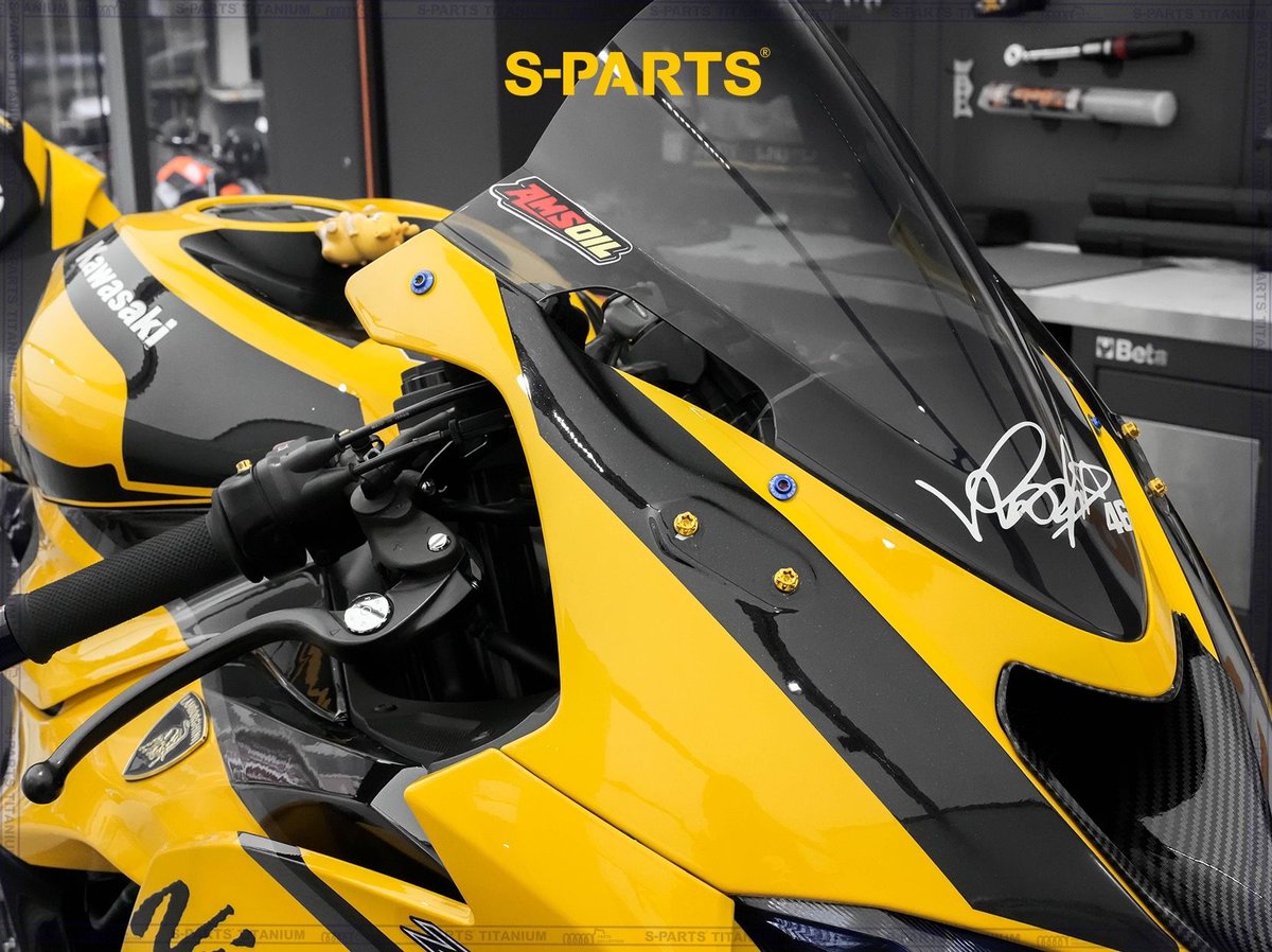 spartsbolts's tweet image. ZX-6R upgraded. No weak bolts allowed.
S-PARTS Titanium — built for speed, made to last.

#ZX6R #Kawasaki #TitaniumBolts #MotorcycleMods #BikeLife #TrackReady #SPARTSBOLTS