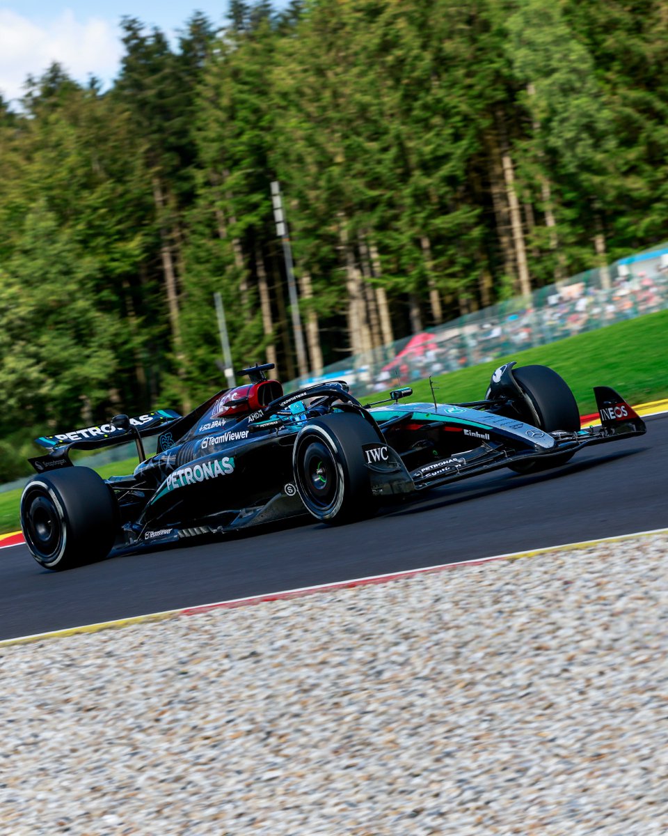 MercedesAMGF1's tweet image. A track like no other. Excited to be back at the sweeping Spa-Francorchamps 👏