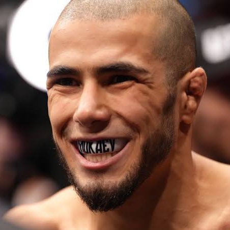 acdmma_'s tweet image. 🇷🇺 Khabib feels the UFC is delaying the path to the title for Russian fighters:
“I think that feeling started in the last couple of years, they didn’t give Evloev the shot at 9-0. They were stalling Ankalaev too. Then there’s the whole situation with Mokaev. All of it together,…