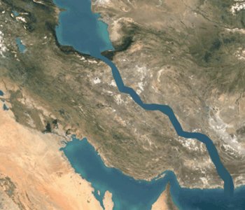 abornaei's tweet image. حجم آبی که در ۴۶ سال گذشته از دست دادیم:
کانالی به طول ۲۰۰۰ کیلومتر را تصور کنید (از چابهار در ساحل دریای عمان تا نوشهر در ساحل دریای کاسپین)
عرض آن ۱۰۰۰ متر و عمق آن ۱۰۰ متر ...
جمهوری اسلامی این حجم آب شیرین را نابود کرد...
#بیچاره_ایران